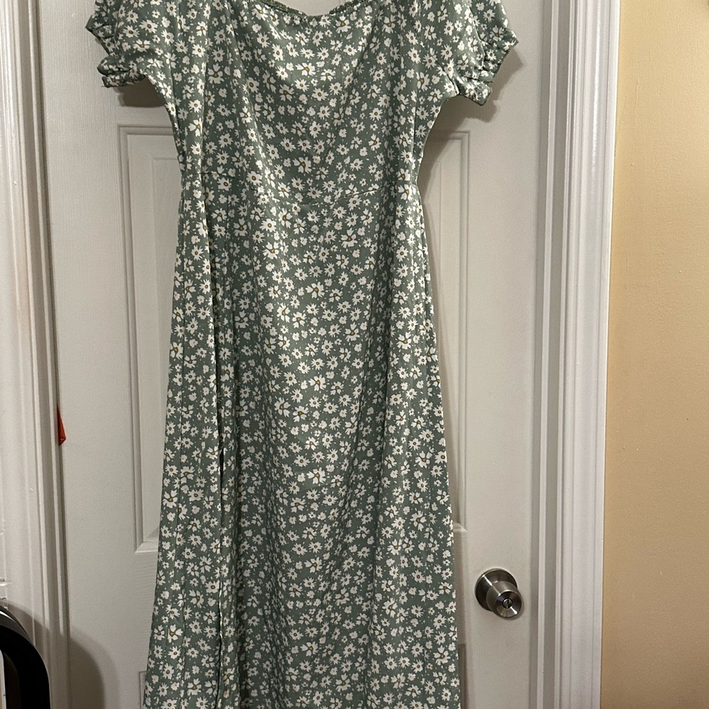 SHEIN Green Floral Midi Dress
